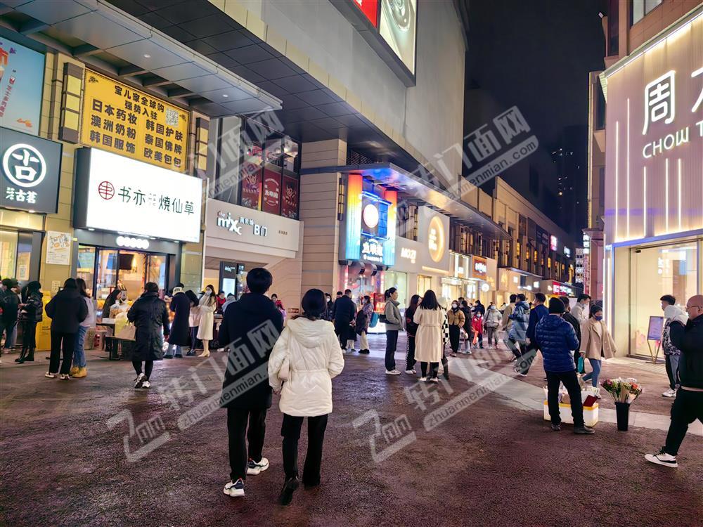 赣州万象城B门商业街餐饮店转让
